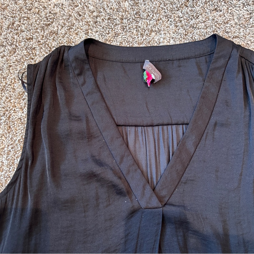Vince Camuto V Neck Blouse - Picture 4 of 5